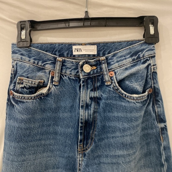 Zara Wide Leg Denim - Picture 2 of 6